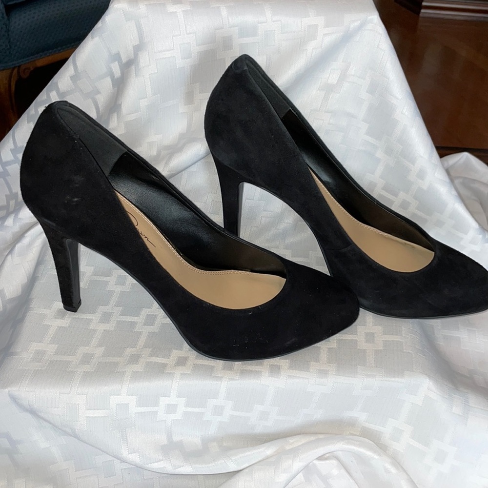 Jessica Simpson Black Suede 4” Pumps size 10